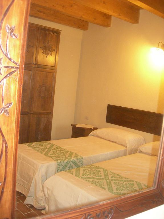 Agriturismo Battaglia Villamassargia Phòng bức ảnh